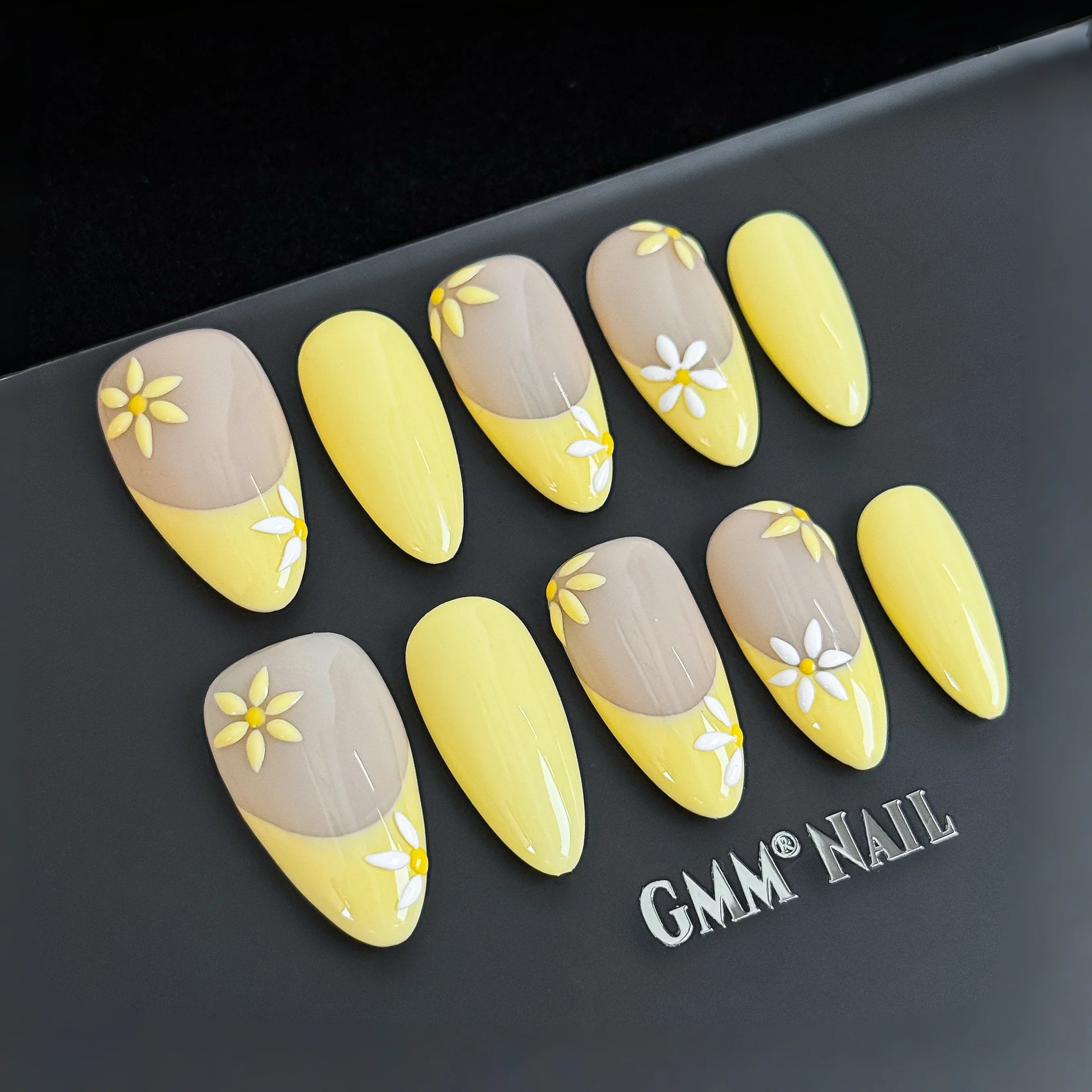 French Muse | Lemon Whisper