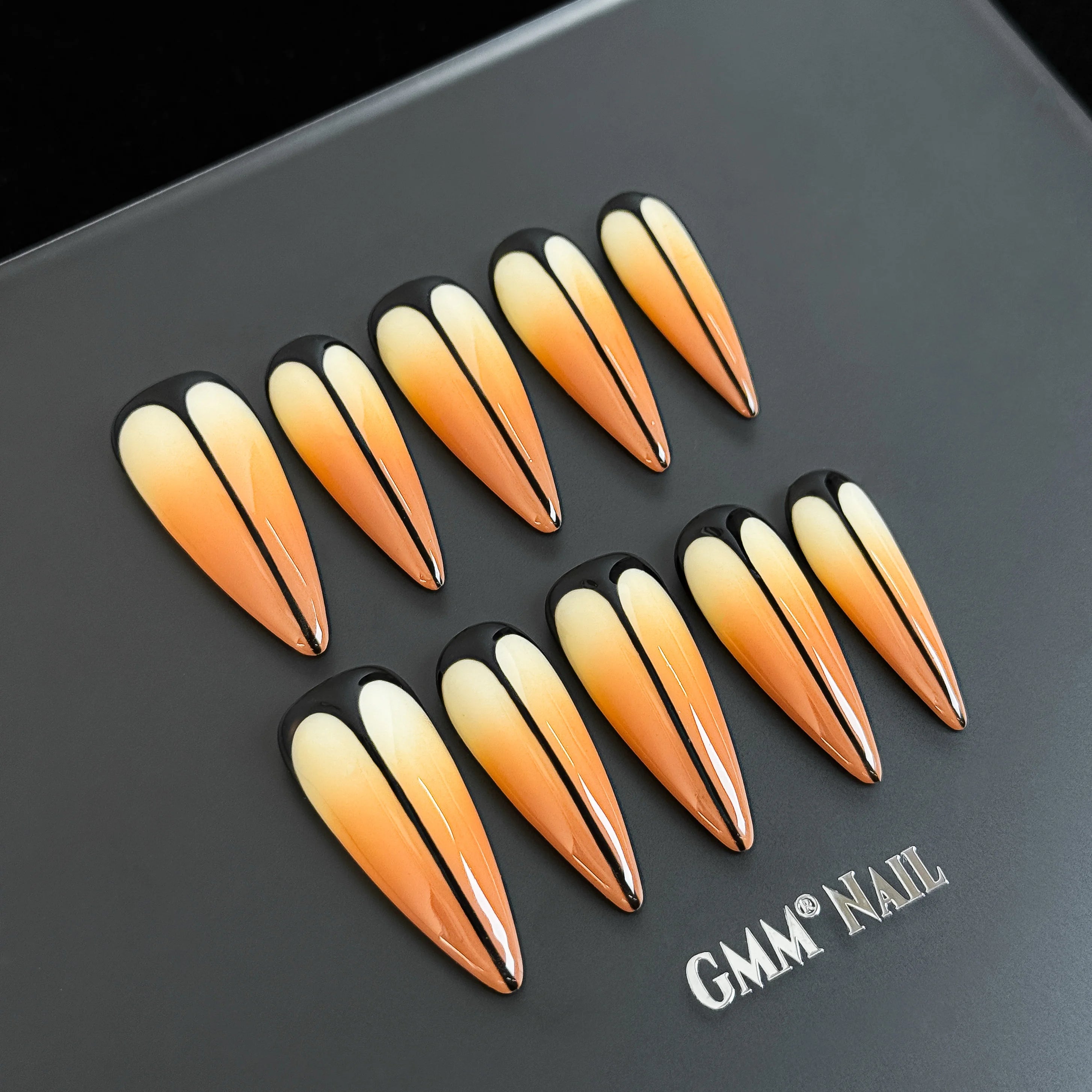 Viva Latina | Golden Heat